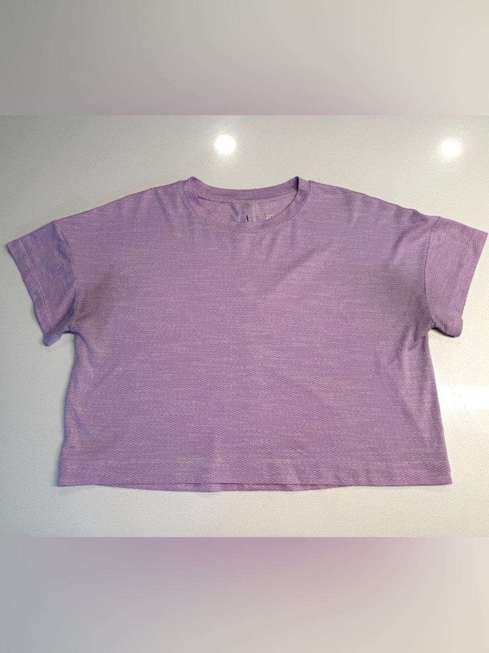 All in Motion Cropped Active T Shirt Lavender Key Hole Back